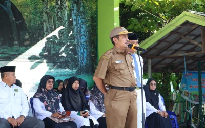 Kepala Puskesmas Tekankan Pentingnya Perilaku Hidup Bersih pada Upacara di MAN 1 HST