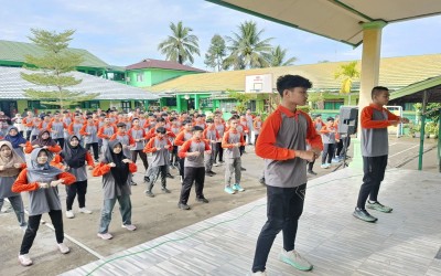 Jum’at Sehat: Madrasah Ajak Peserta Didik dan Guru Bergerak Bersama Lewat Senam